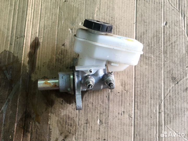 Infiniti ex 35 тормозной цилиндр