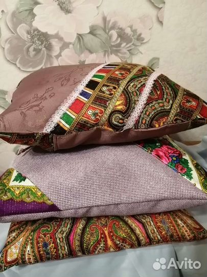 Красивые подушки с наволочками