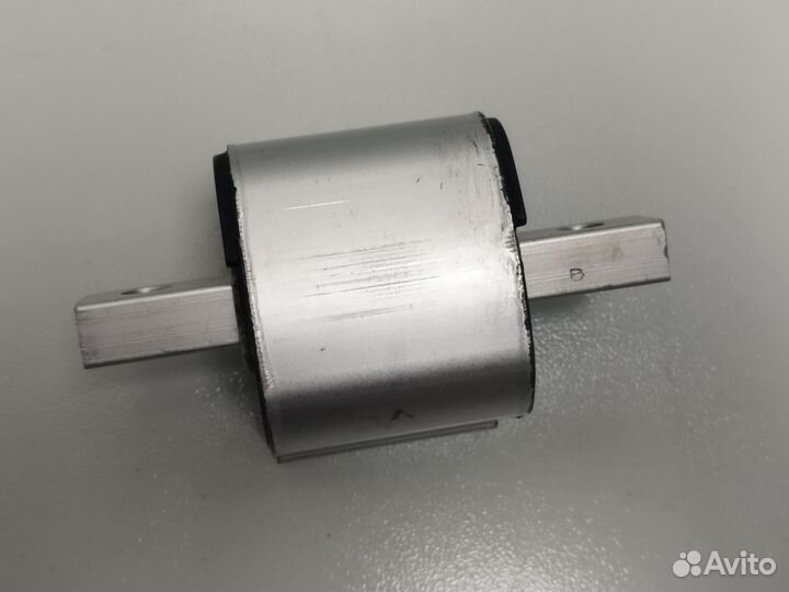 Опора АКПП mercedes benz A2222400717