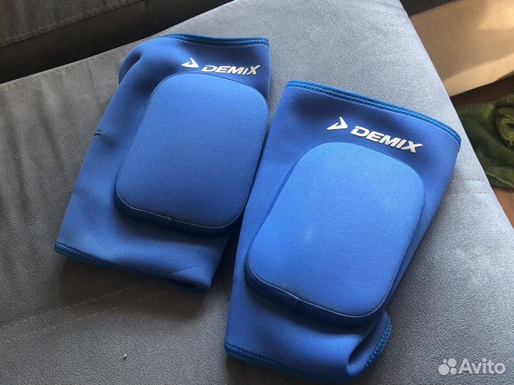 Наколенники demix