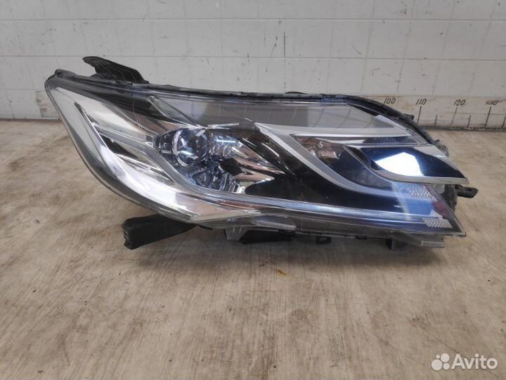 Фара передняя правая Mitsubishi Pajero Sport 3 KS