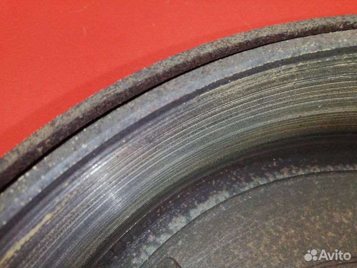 Тормозной барабан задний Toyota Hilux Pick Up