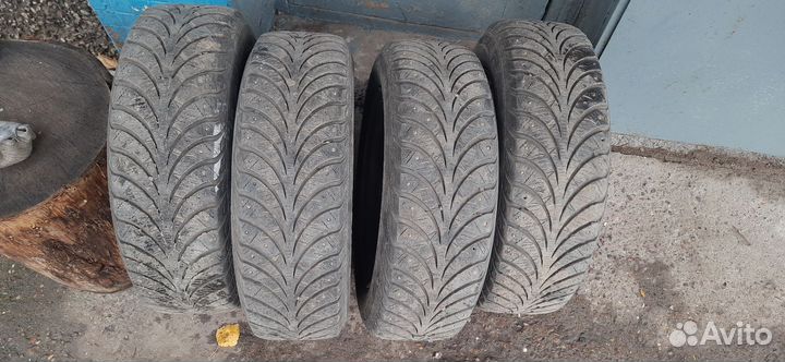 Sava Eskimo Stud 185/65 R15 82