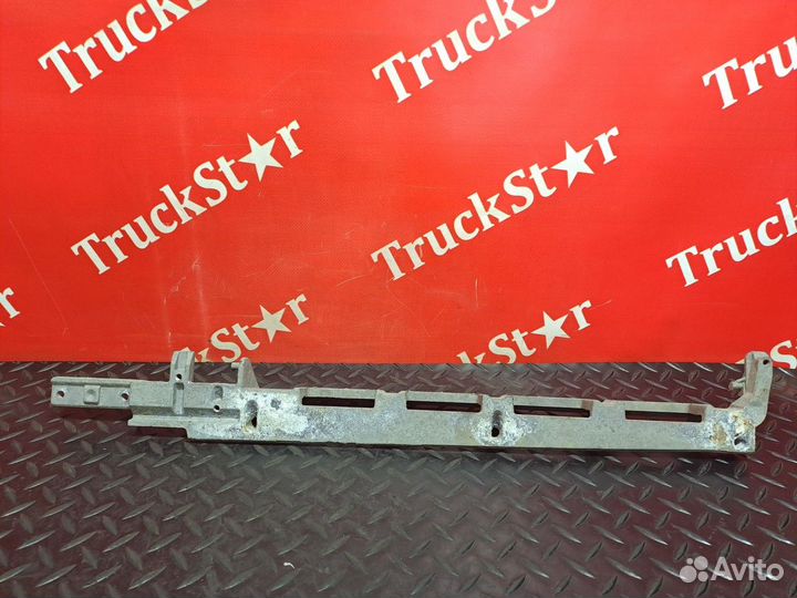 Подножка правая Daf XF106