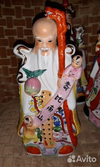 Фарфоровые статуэтки Китай