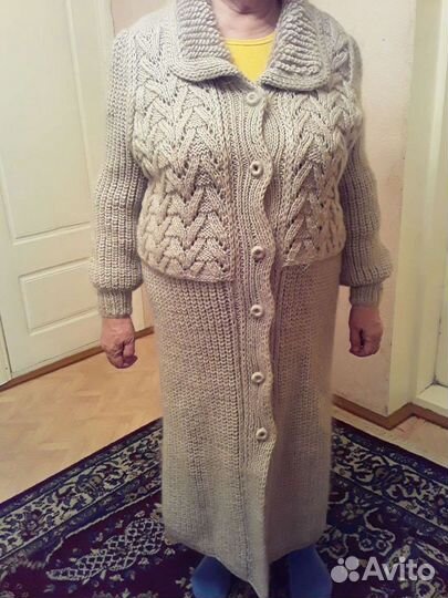 Пальто вязаное