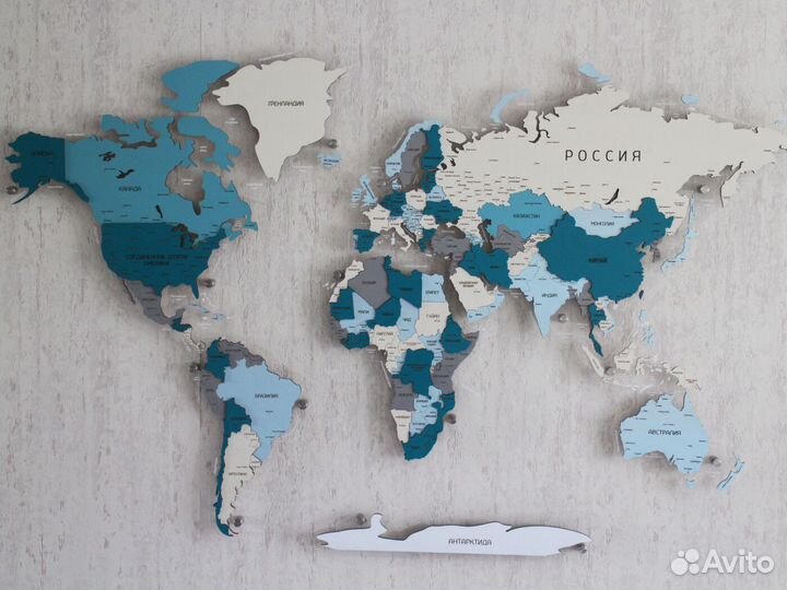 Карта мира из дерева