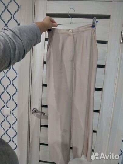 Брюки бежевые Lichi (размер S)