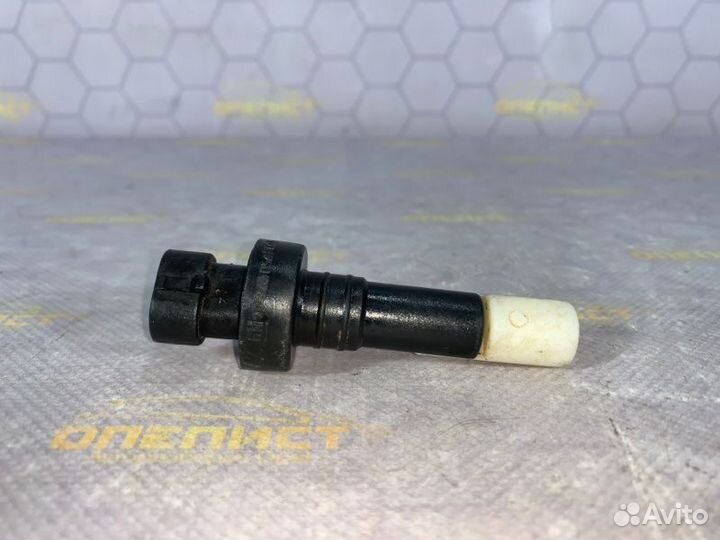 Датчик уровня стеклоомывателя Opel Vectra B