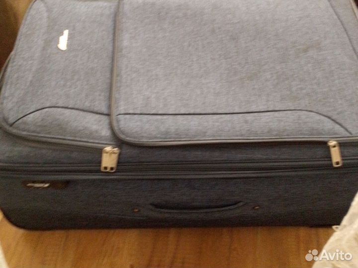 Продается чемодан новый