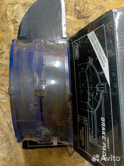 Тормозные колодки передние на chevrolet cruze