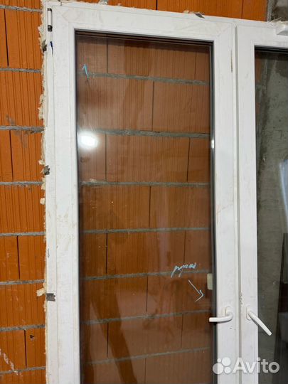 Пластиковая балконная дверь