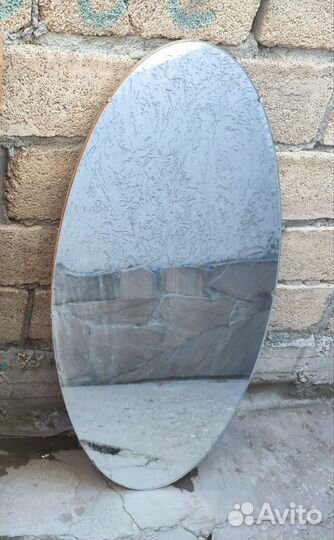 Зеркало настенное овальное