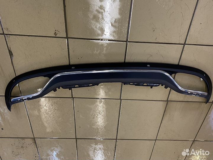 Облицовака заднего бампера Mercedes-Benz C-Class