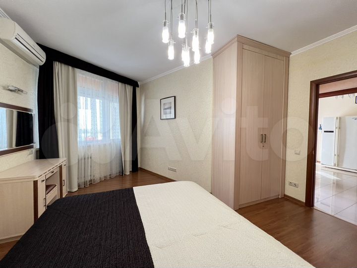 2-к. квартира, 67 м², 6/8 эт.