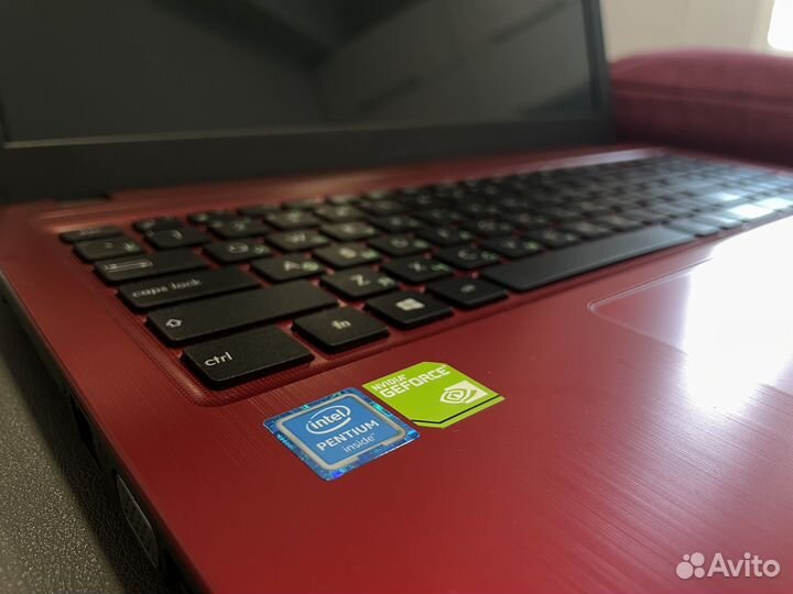 Ноутбук Asus X540S