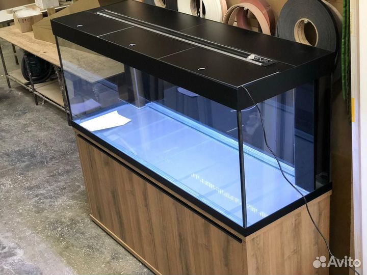 Аквариум на 700 литров в черном CPL