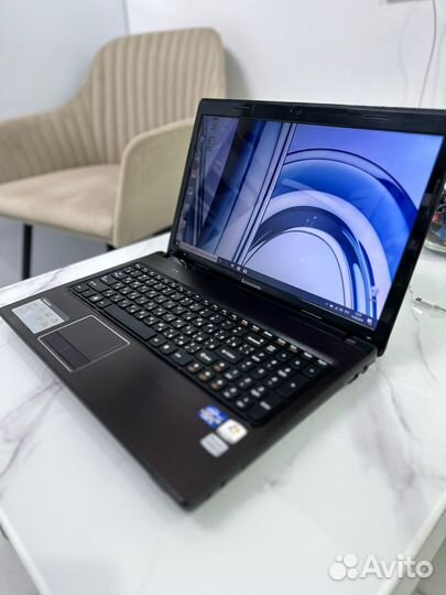 Ракета Lenovo core i5\10gb\SSD\15.6\мощь