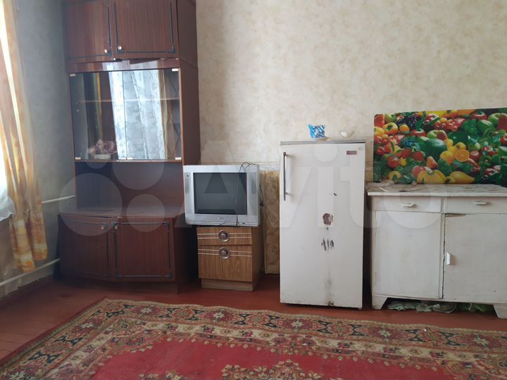 Комната 13 м² в 4-к., 1/4 эт.