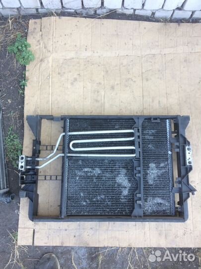 Радиатор кондиционера BMW E38 3.5