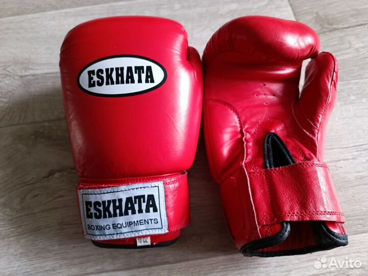 Боксерские перчатки