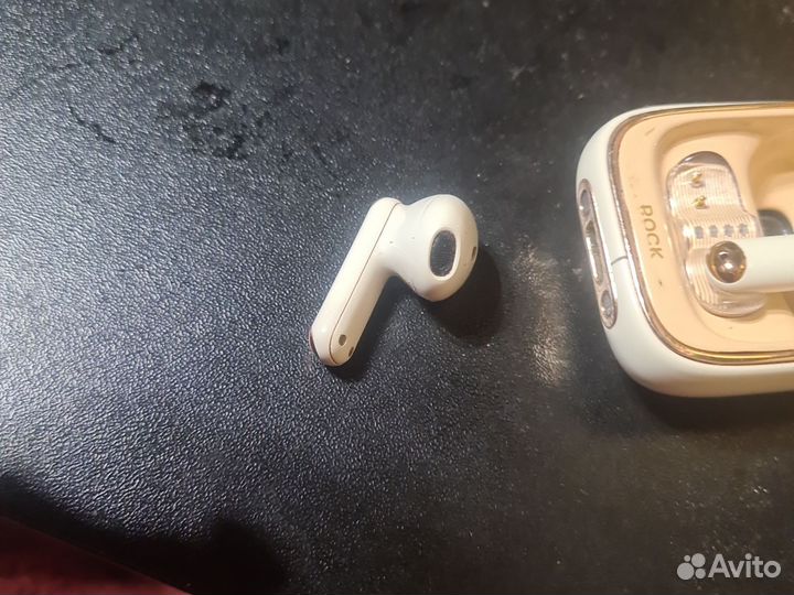 Беспроводные наушники бу