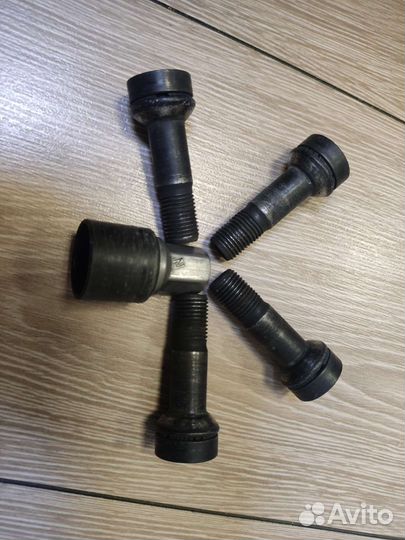 Болты секретки Mercedes A0019901707