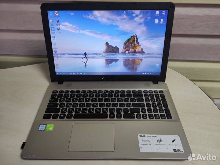 Ноутбук Asus Core i3 6100, GeForce 940mx 2Gb gddr5