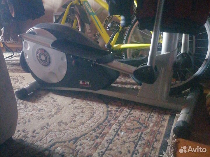 Эллиптический тренажер