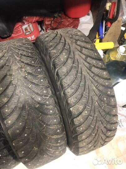 Sava Eskimo Stud 215/65 R16