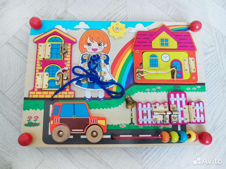 Развивающий бизиборд