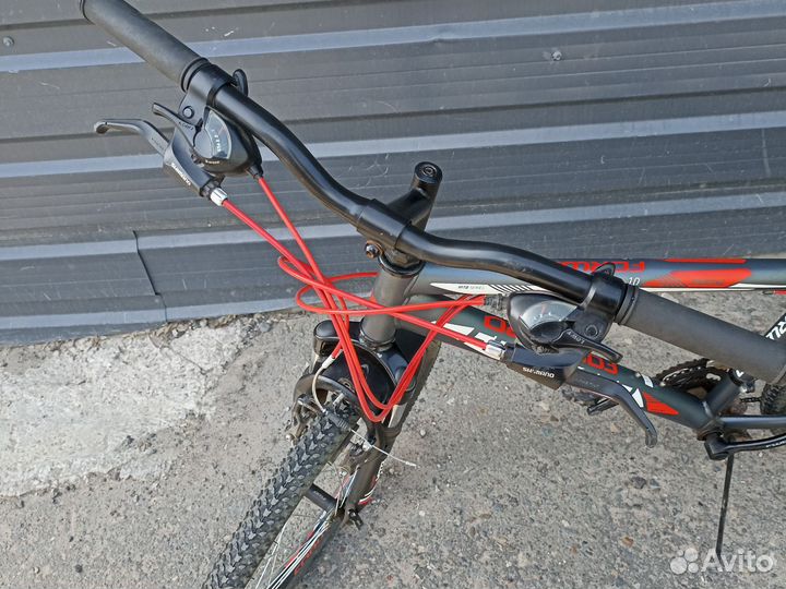 Велосипед качественный (17 рама, 26-е колеса)