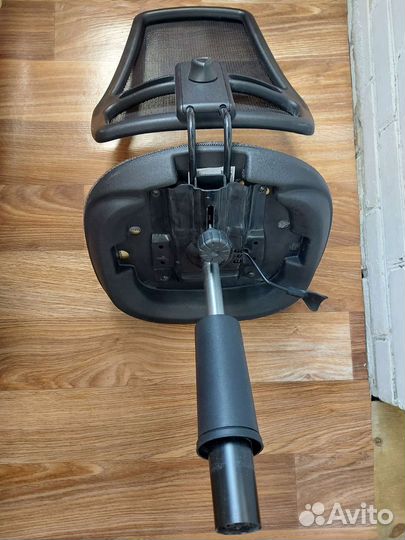 Компьютерное кресло