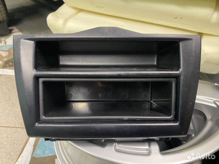 Рамка для 1 din магнитолы гранта фл