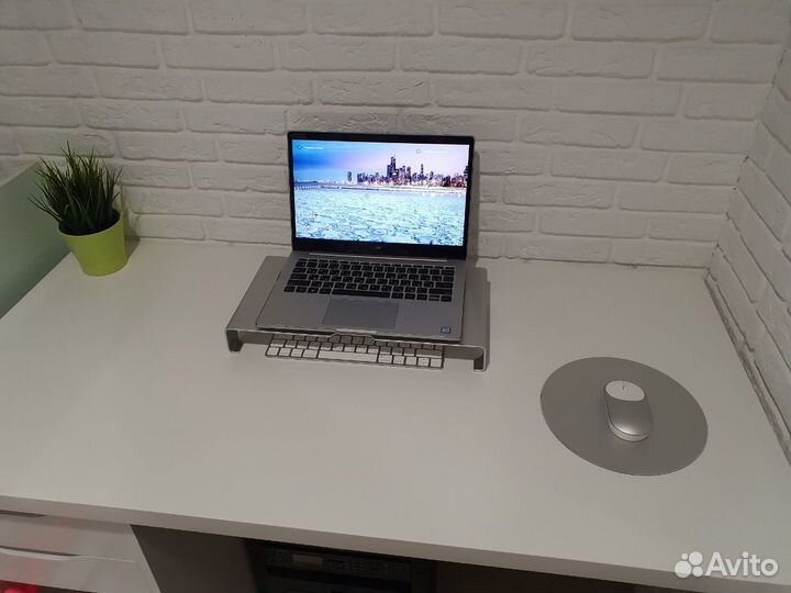 Алюминиевая подствка от xiaomi под ноутбук