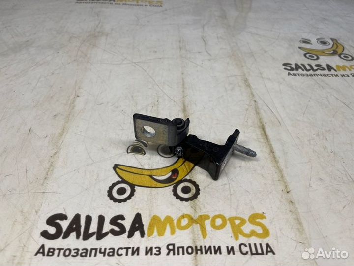 Петля двери задняя правая Audi A4 B9 (8W) cvna 1.4