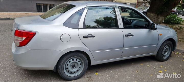 LADA Granta 1.6 МТ, 2014, битый, 184 200 км