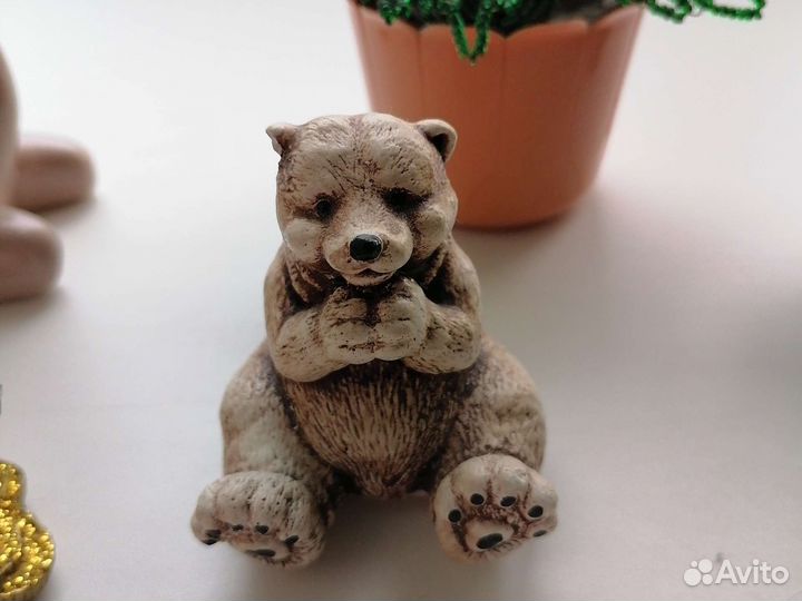 Статуэтки и сувениры