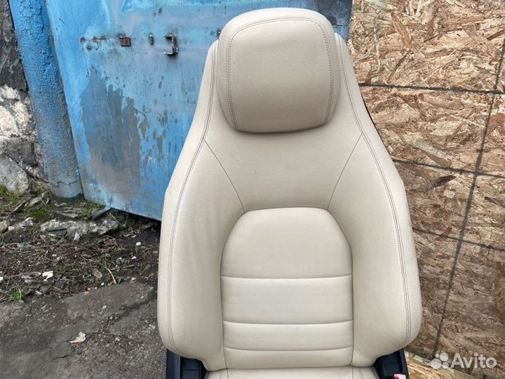 Кожаный салон Mercedes-Benz C W204 1.8 2012