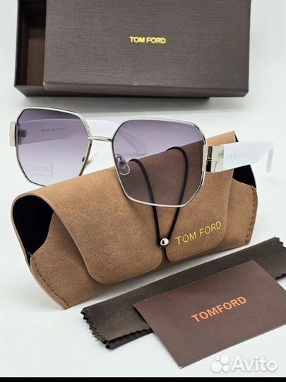 Солнцезащитные очки Tom ford женские