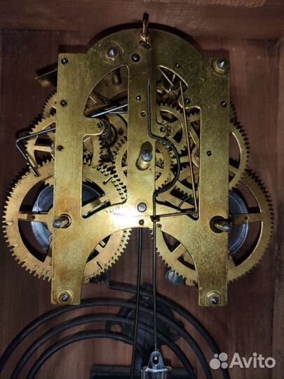 Старинные антикварные часы с боем