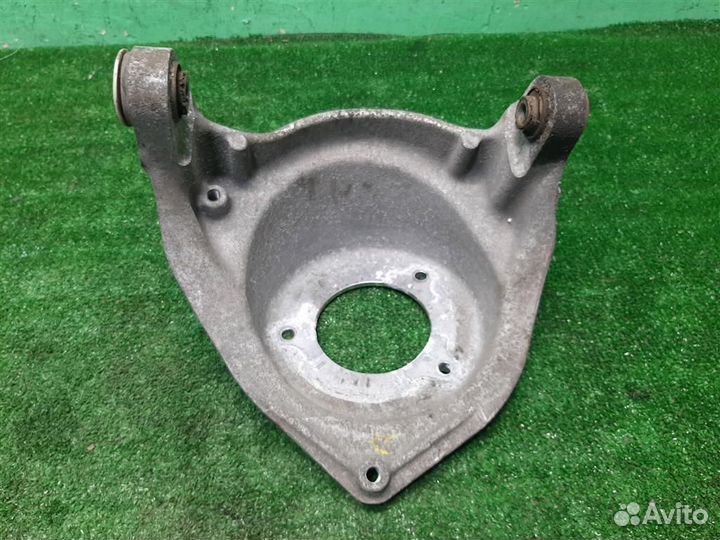 Кронштейн амортизатора переднего правого Peugeot