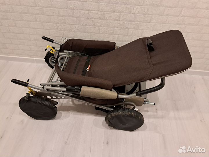 Детская инвалидная кресло-коляска Akcesmed racer