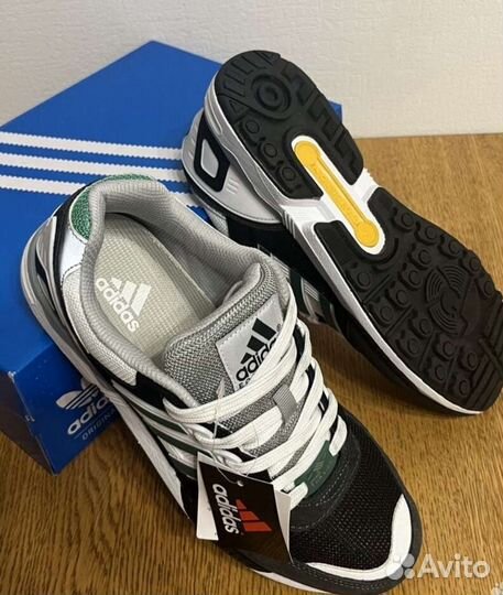 Кроссовки adidas torsion