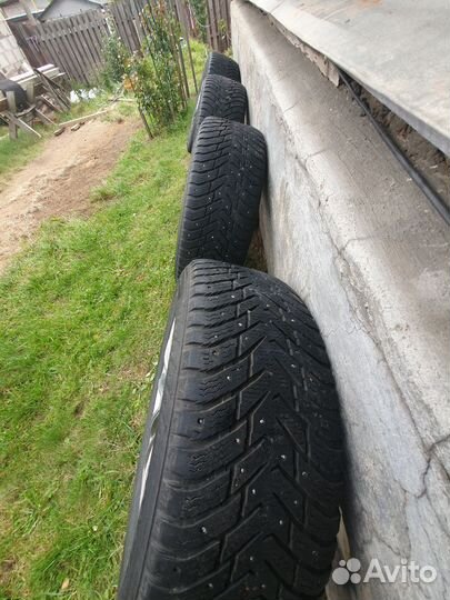 Nokian Tyres Hakkapeliitta 8 SUV 265/60 R18