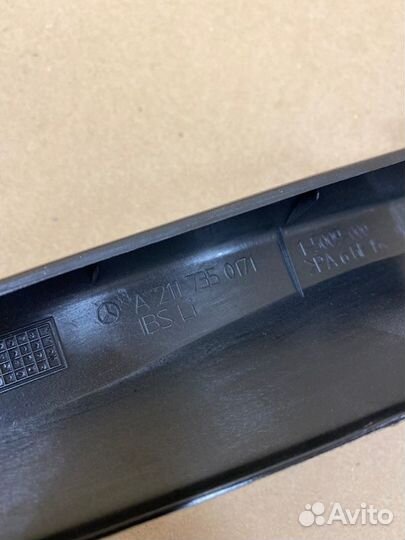 Накладка двери задней задняя левая Mercedes-Benz