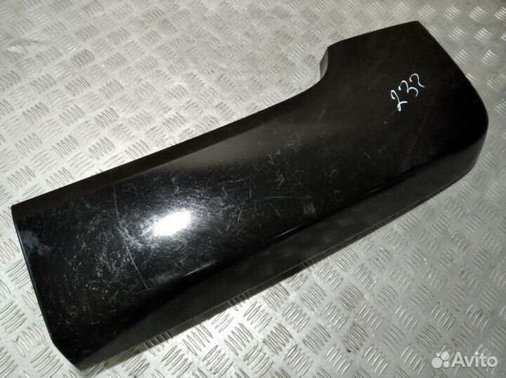 Молдинг крыла заднего правый Hummer H3 2005-2010