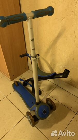 Самокат Globber Up детский с сиденьем и ручкой