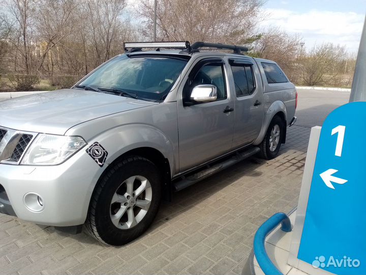 Nissan Navara 2.5 AT, 2011, 47 500 км