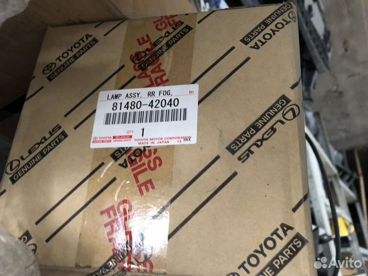 Фонарь задний правый в бампер Toyota Rav 4